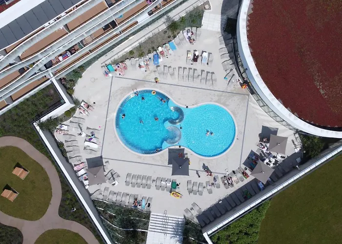 Casablanca B012-parking Basen Silownia Bawialnia W Cenie -polanki Aqua-holiday Kołobrzeg