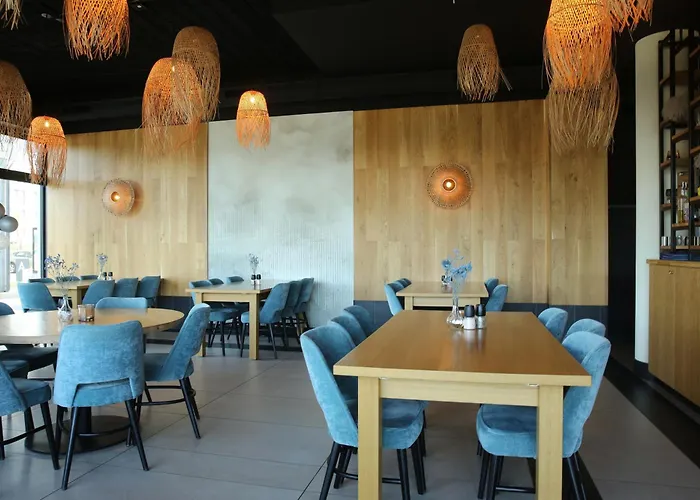 Casablanca B012-parking Basen Silownia Bawialnia W Cenie -polanki Aqua-holiday