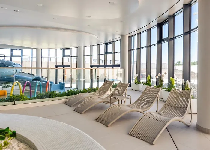 Casablanca B012-parking Basen Silownia Bawialnia W Cenie -polanki Aqua-holiday Kołobrzeg